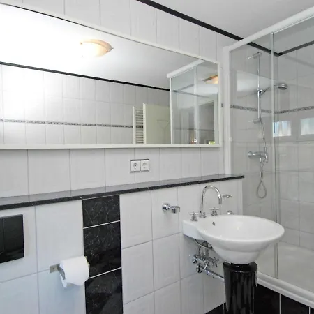 Apartment Fischerhaus - Wg 01 Mit Terrasse, Natur- Und Strandnah *