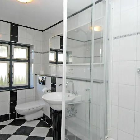 Fischerhaus - Wg 01 Mit Terrasse, Natur- Und Strandnah Apartment Baabe